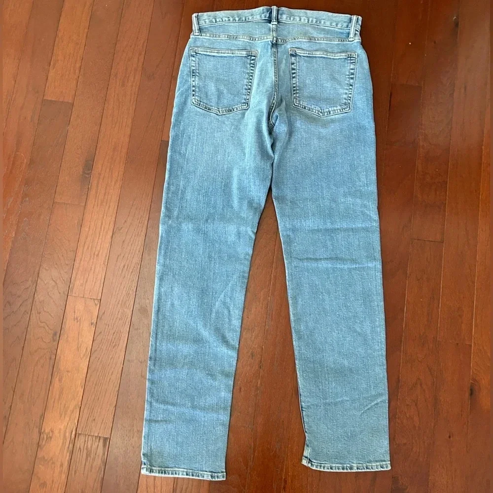 New Gap Classic Straight Jeans 32x34